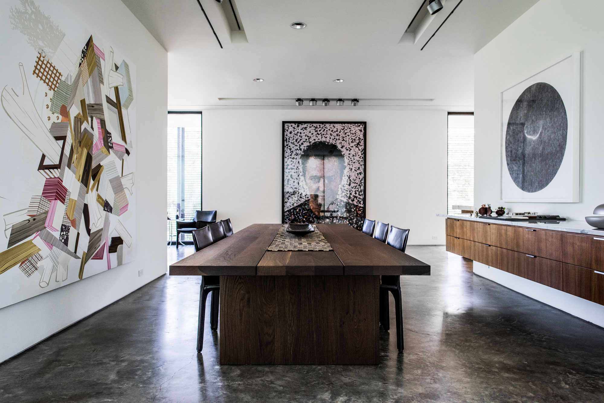 A Moody Contemporary Home with Exquisite Atmosphere in Texas by Joshua Rice Design & Tod Williams Billie Tsien Architects (5)