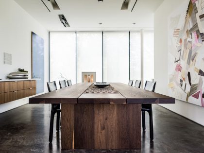 A Moody Contemporary Home with Exquisite Atmosphere in Texas by Joshua Rice Design & Tod Williams Billie Tsien Architects (6)