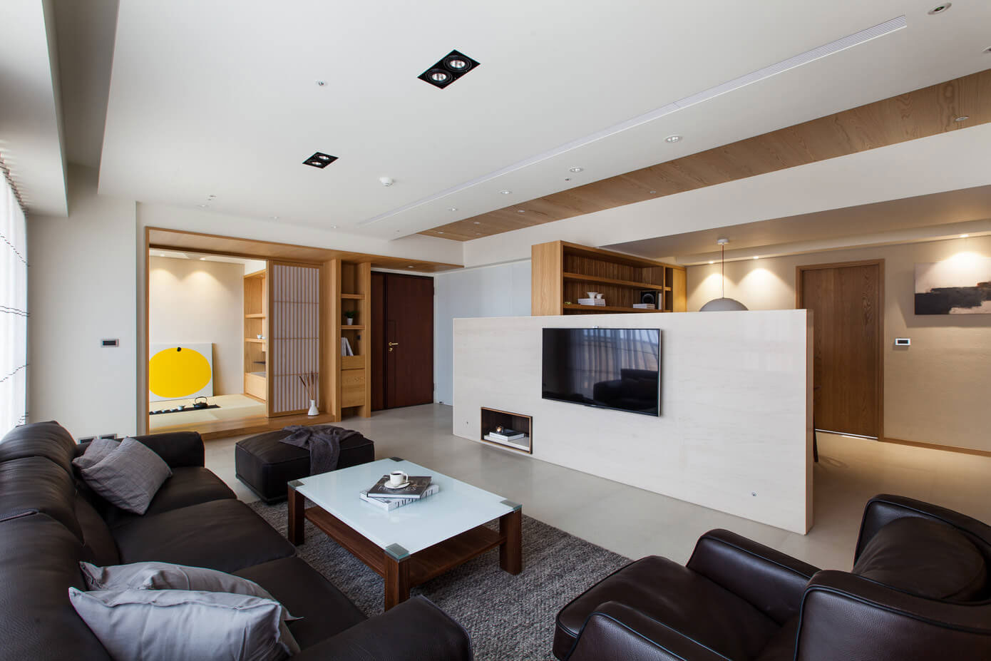A Neat and Luminous Apartment with Rich Warm Textures in Kaohsiung City by PMD (1)