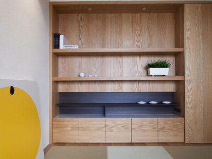 A Neat and Luminous Apartment with Rich Warm Textures in Kaohsiung City by PMD (13)