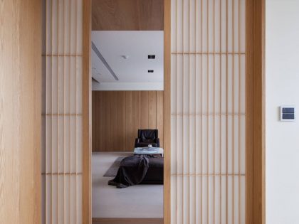 A Neat and Luminous Apartment with Rich Warm Textures in Kaohsiung City by PMD (14)