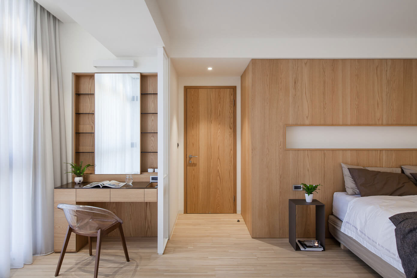 A Neat and Luminous Apartment with Rich Warm Textures in Kaohsiung City by PMD (28)