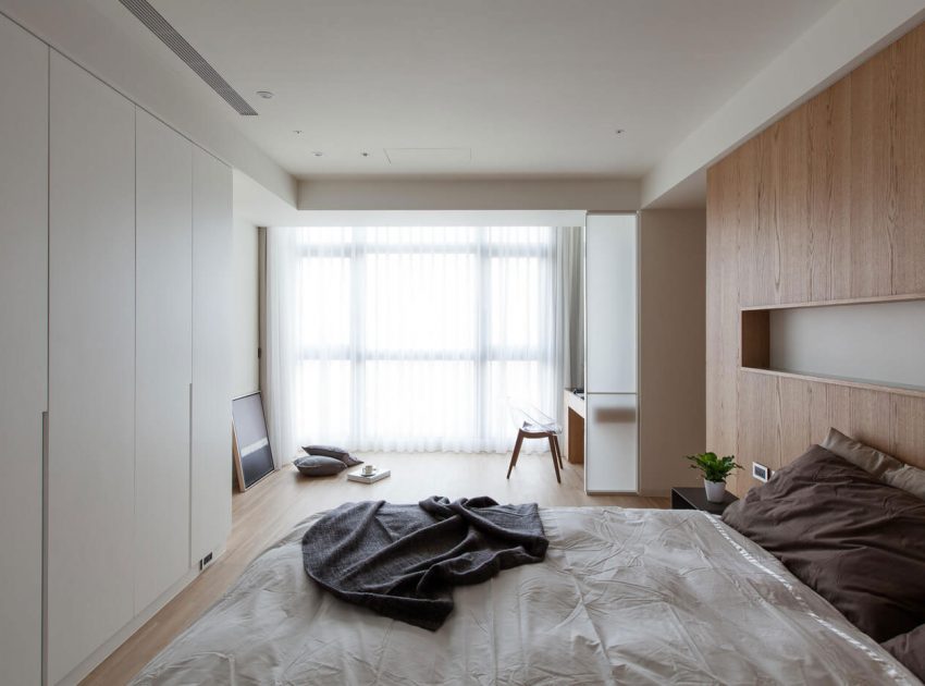 A Neat and Luminous Apartment with Rich Warm Textures in Kaohsiung City by PMD (30)