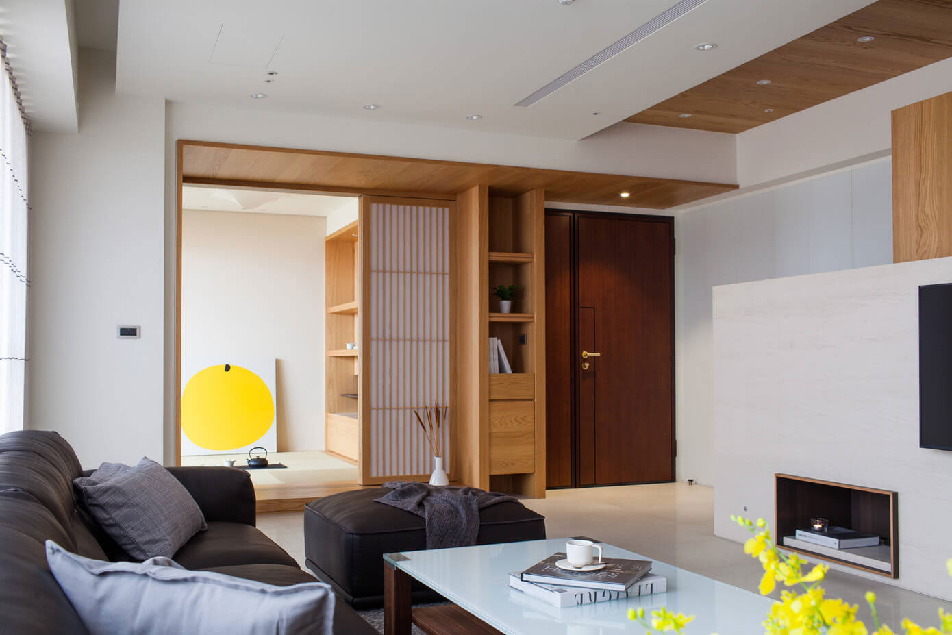 A Neat and Luminous Apartment with Rich Warm Textures in Kaohsiung City by PMD (8)