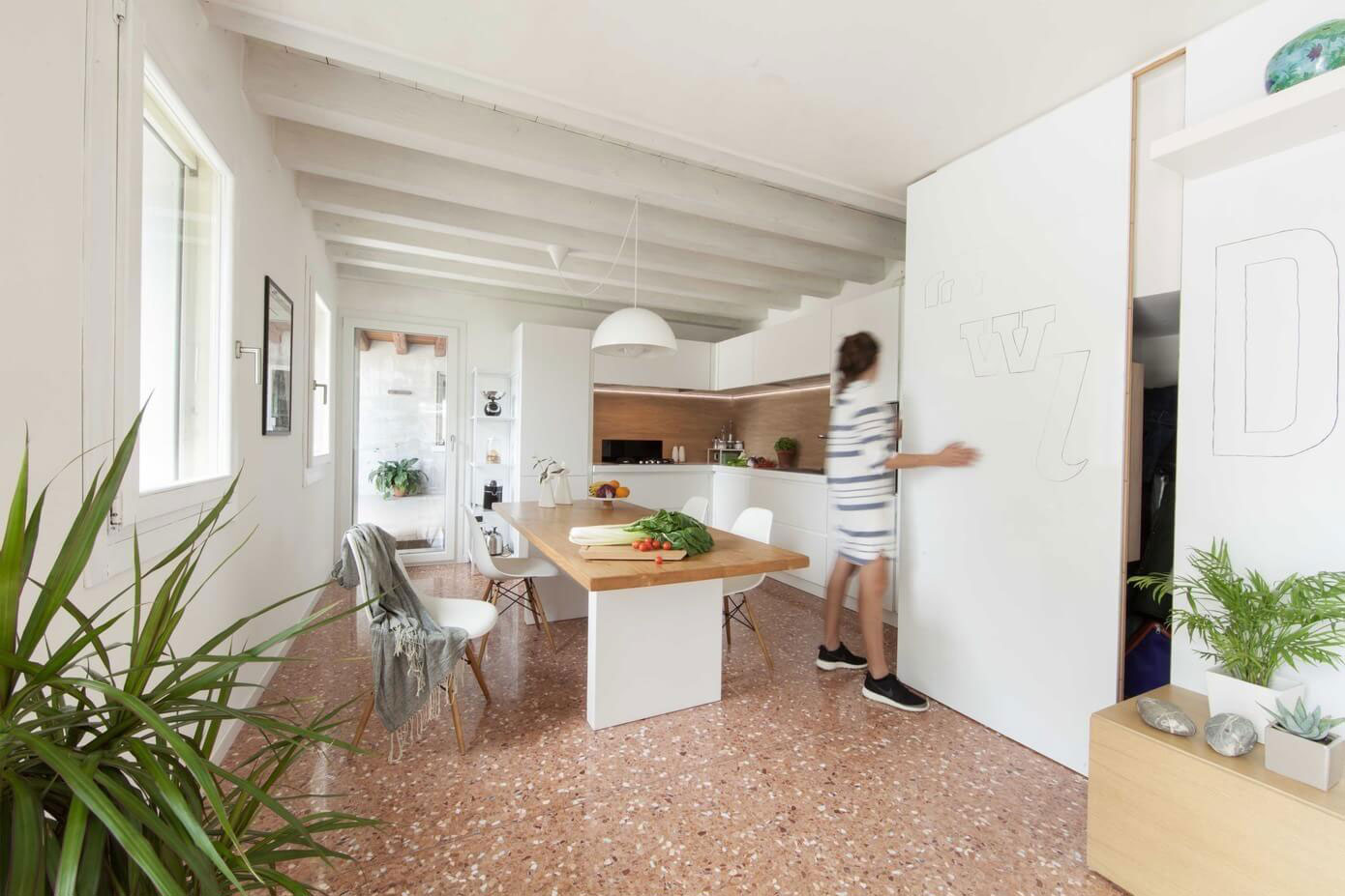 A Quiet and Comfortable Rural Home with Contemporary Vibe in Rosà, Italy by Paolo Didonè Devvy Comacchio Architects (6)