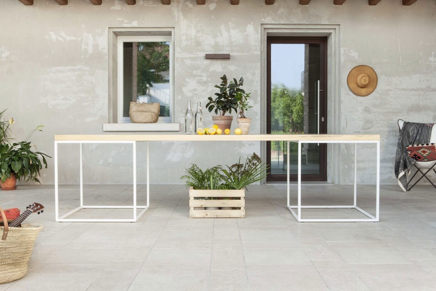 A Quiet and Comfortable Rural Home with Contemporary Vibe in Rosà, Italy by Paolo Didonè Devvy Comacchio Architects (7)