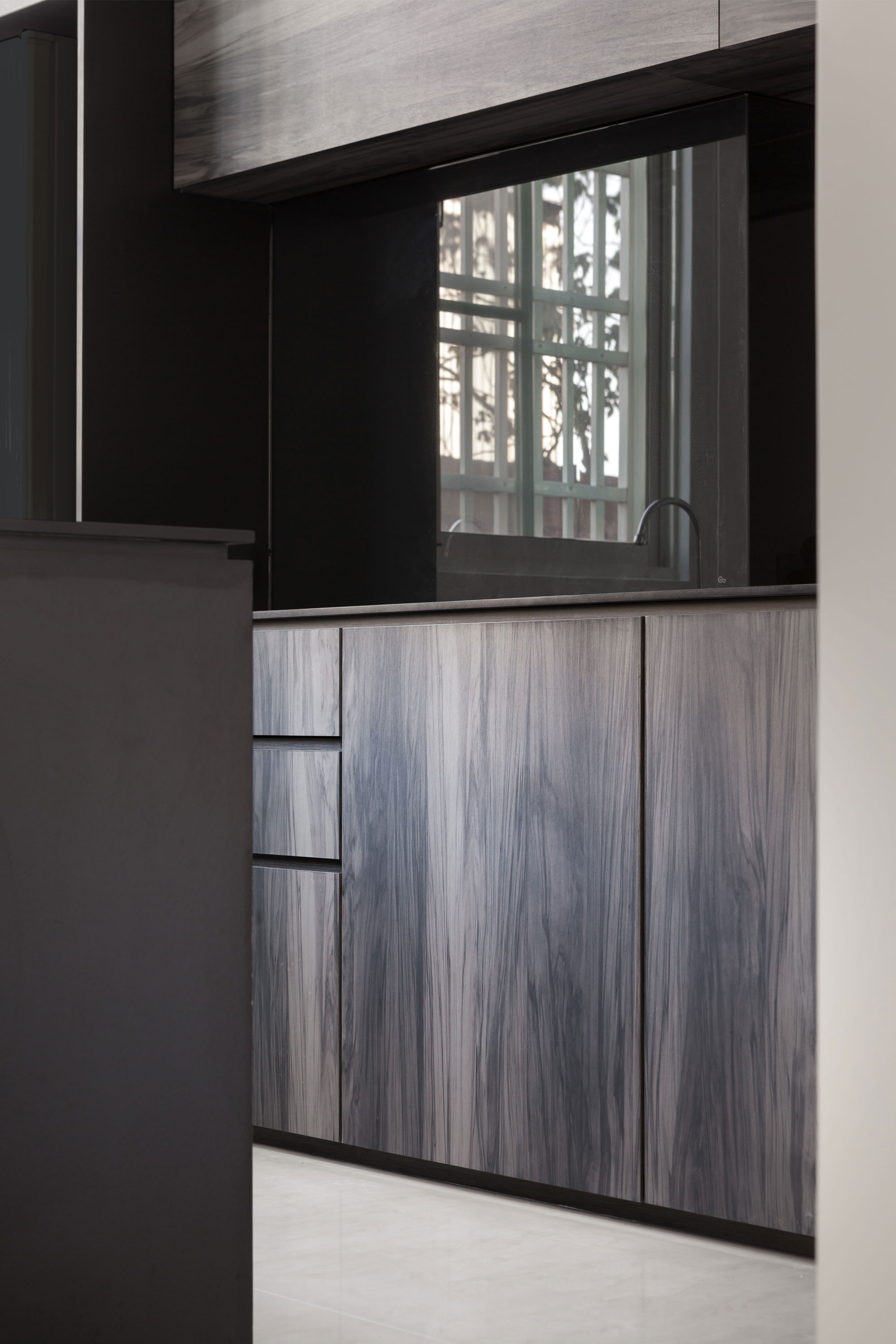 A Simple Contemporary House with Minimalist Interior in Taichung, Taiwan by Z-AXIS DESIGN (10)