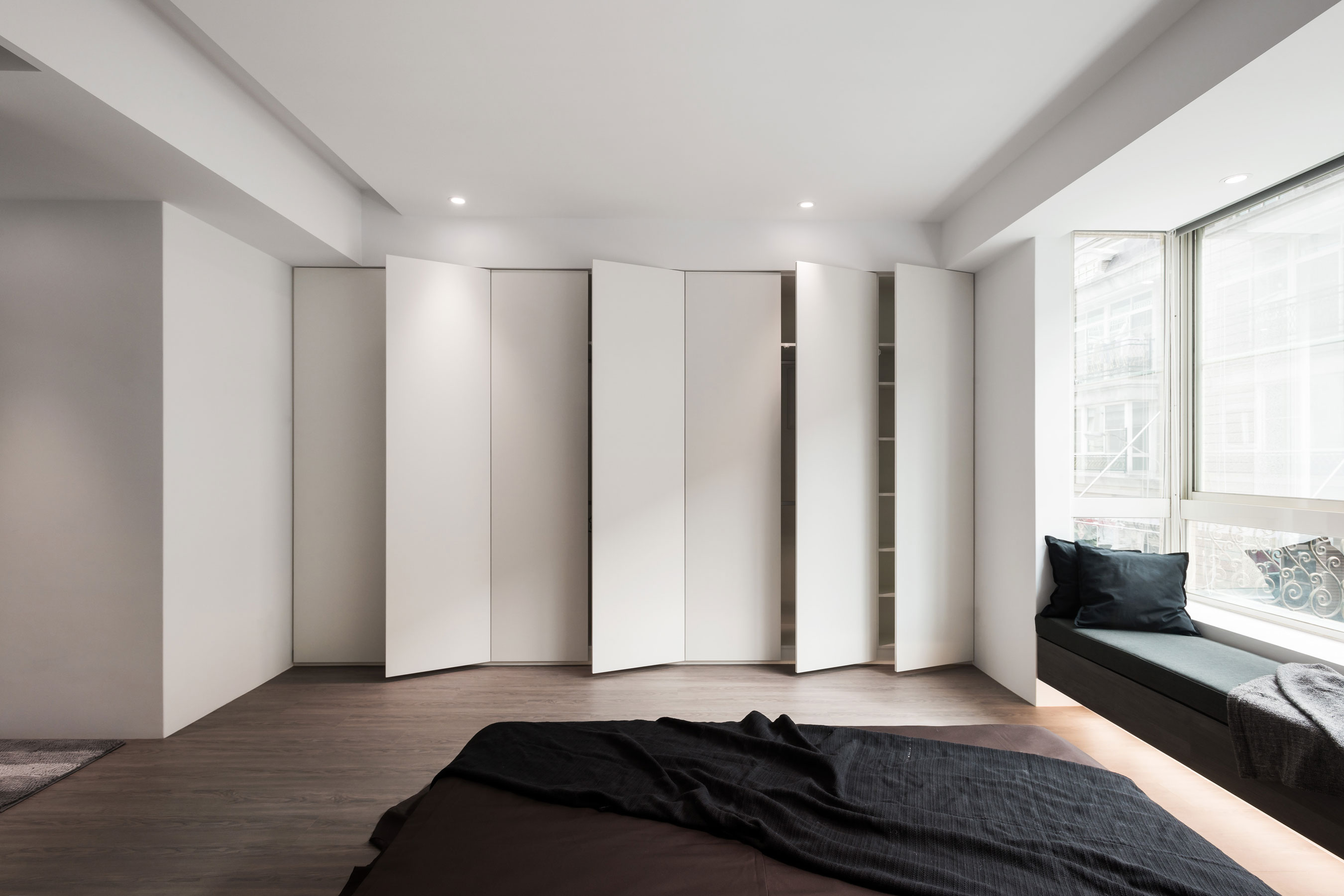 A Simple Contemporary House with Minimalist Interior in Taichung, Taiwan by Z-AXIS DESIGN (22)