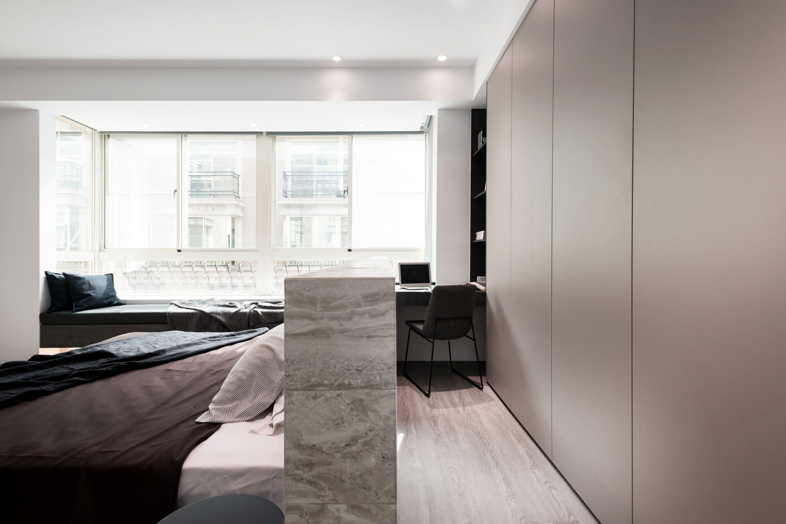 A Simple Contemporary House with Minimalist Interior in Taichung, Taiwan by Z-AXIS DESIGN (23)