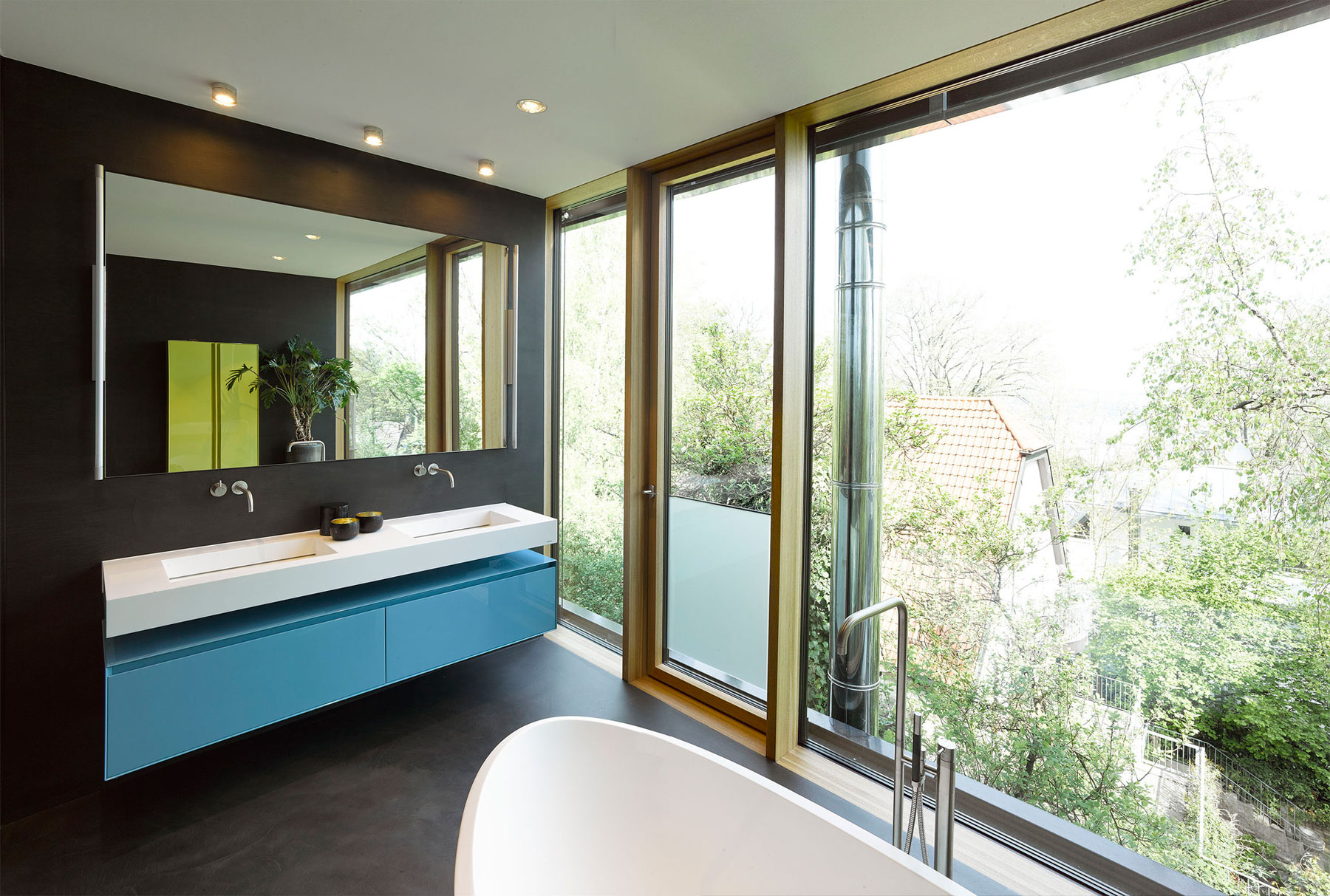 A Simple Yet Elegant Contemporary Home in Stuttgart, Germany by Behnisch Architekten (11)