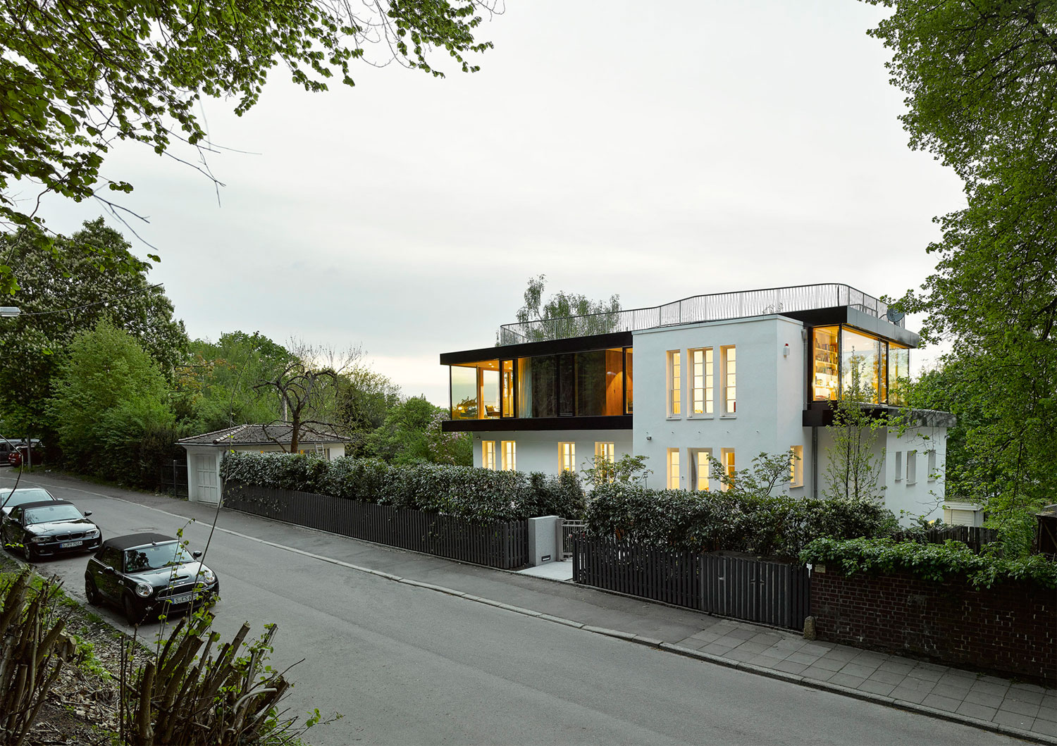 A Simple Yet Elegant Contemporary Home in Stuttgart, Germany by Behnisch Architekten (2)