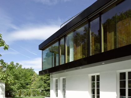 A Simple Yet Elegant Contemporary Home in Stuttgart, Germany by Behnisch Architekten (4)