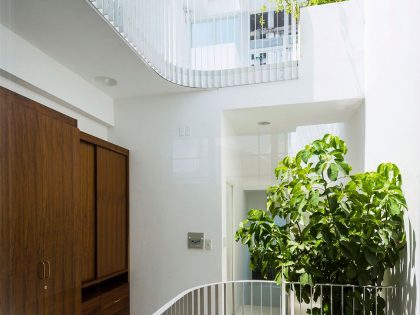 A Simple and Functional Vertical House with Contemporary Materials in Ho Chi Minh City by KIENTRUC O (10)