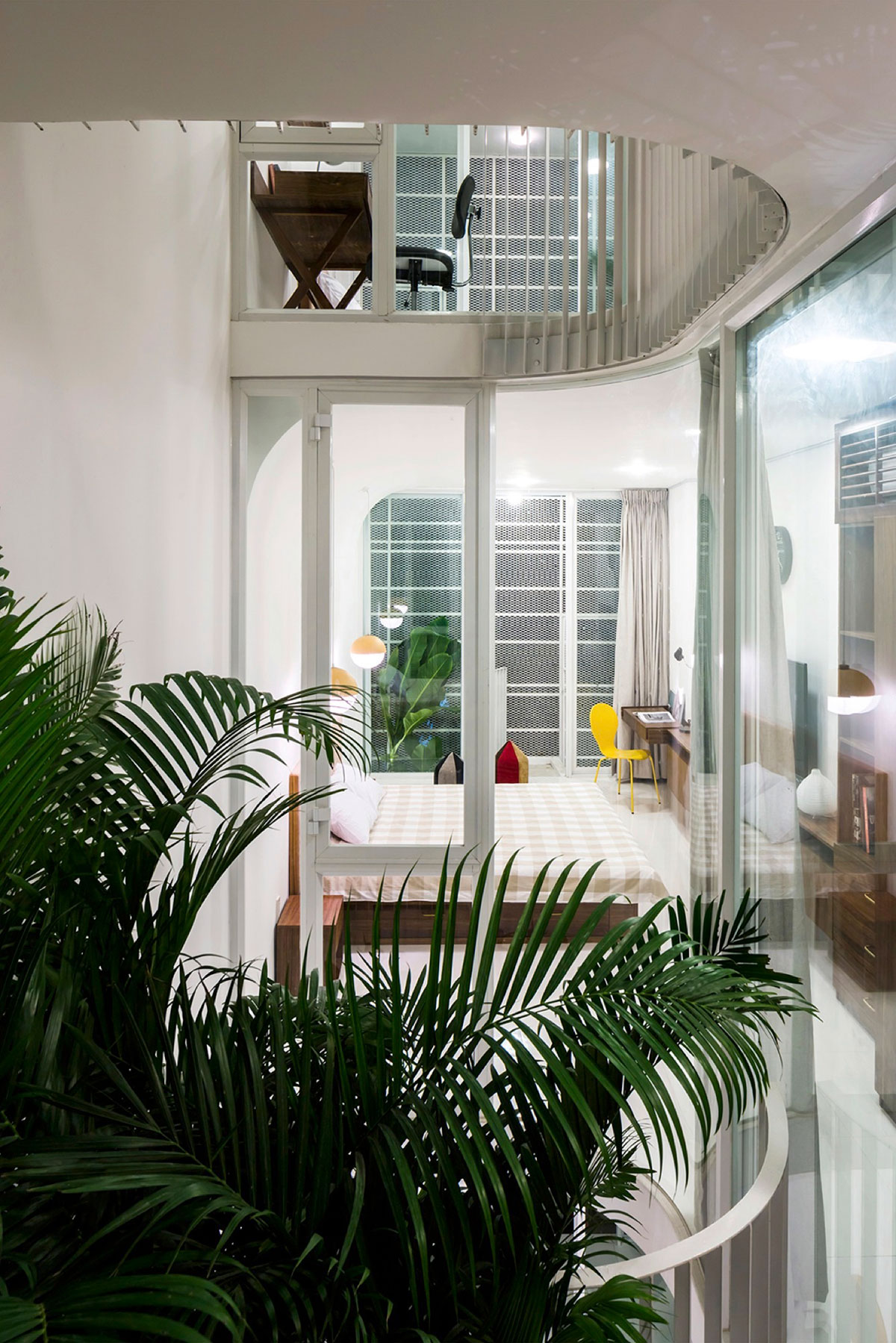 A Simple and Functional Vertical House with Contemporary Materials in Ho Chi Minh City by KIENTRUC O (18)