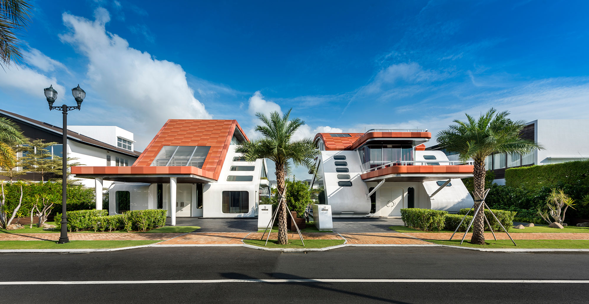A Sleek Ultra-Modern Waterfront Villa with Spectacular Views in Singapore by Mercurio Design Lab (9)