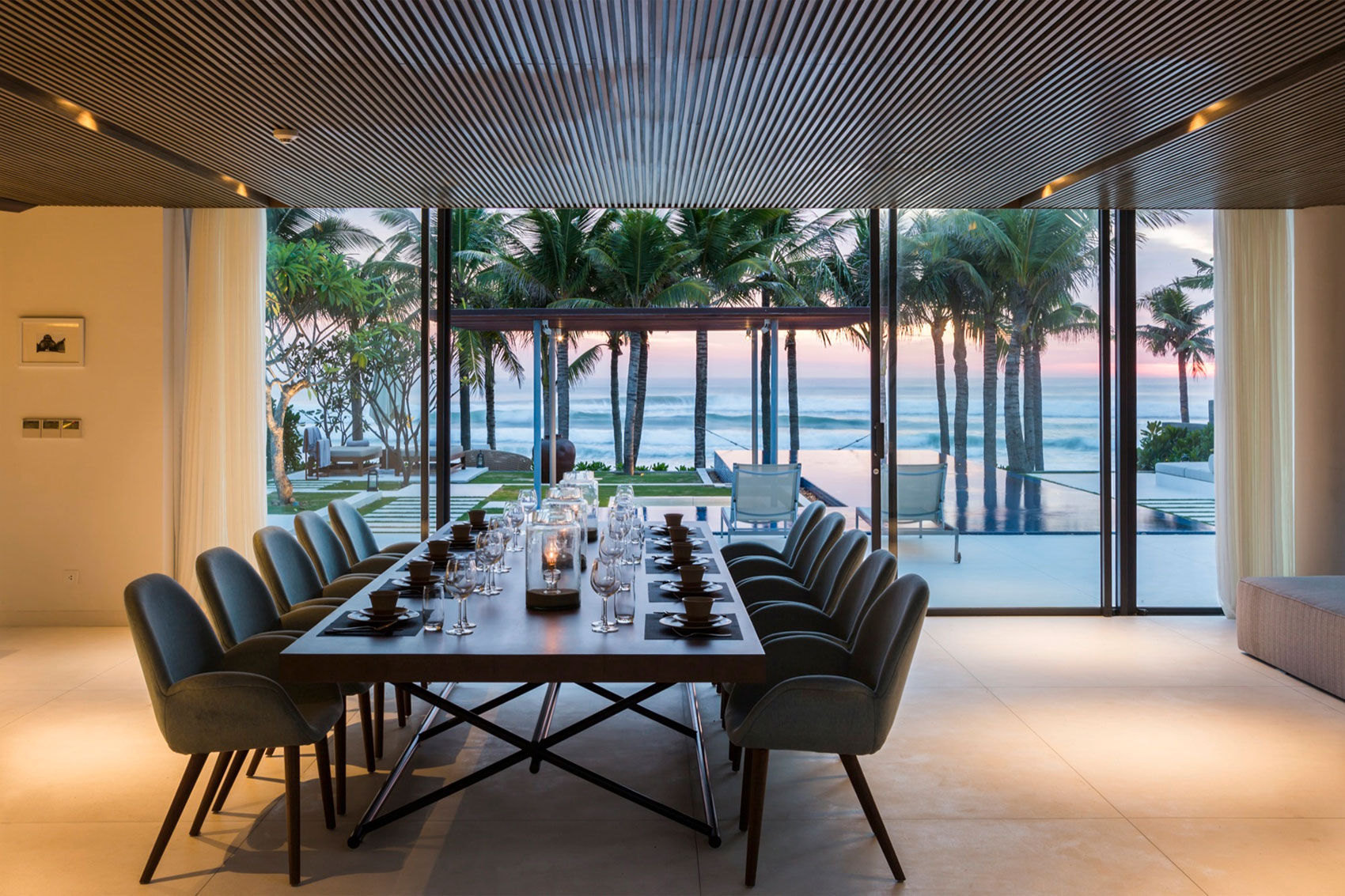 A Sleek and Elegant Modern Home with Stunning Rooftop Pool in Da Nang, Vietnam by MIA Design Studio (11)