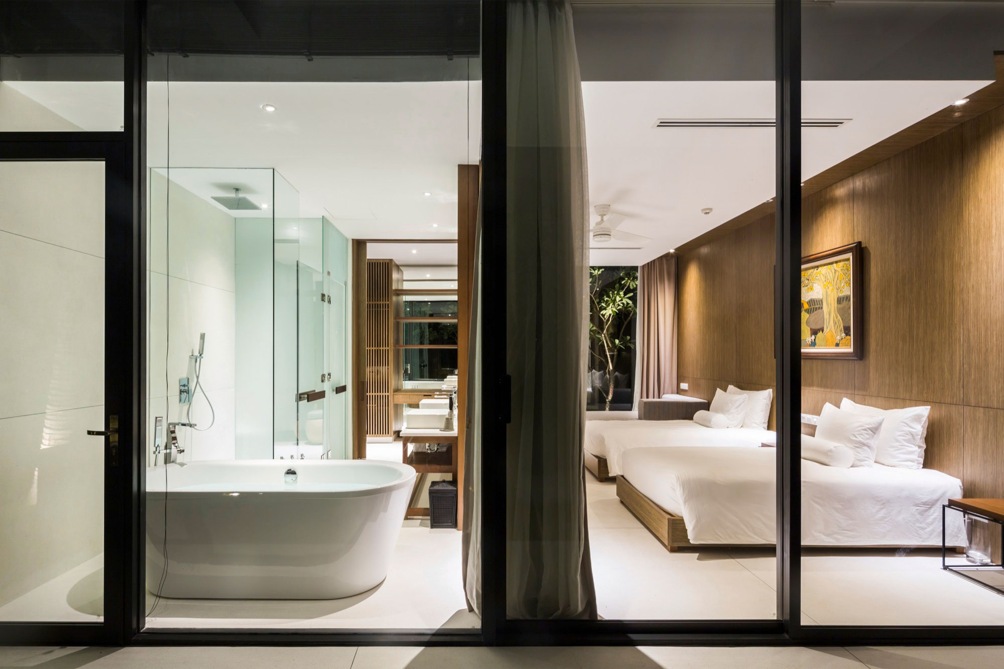 A Sleek and Elegant Modern Home with Stunning Rooftop Pool in Da Nang, Vietnam by MIA Design Studio (12)