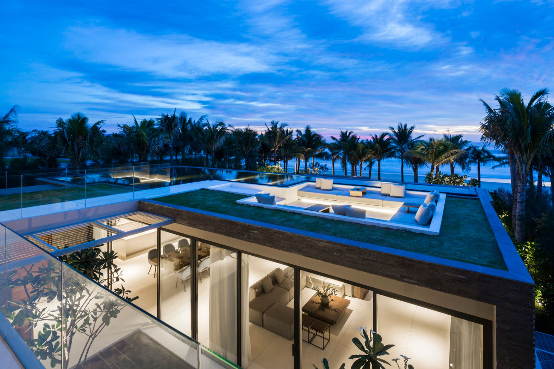 A Sleek and Elegant Modern Home with Stunning Rooftop Pool in Da Nang, Vietnam by MIA Design Studio (14)