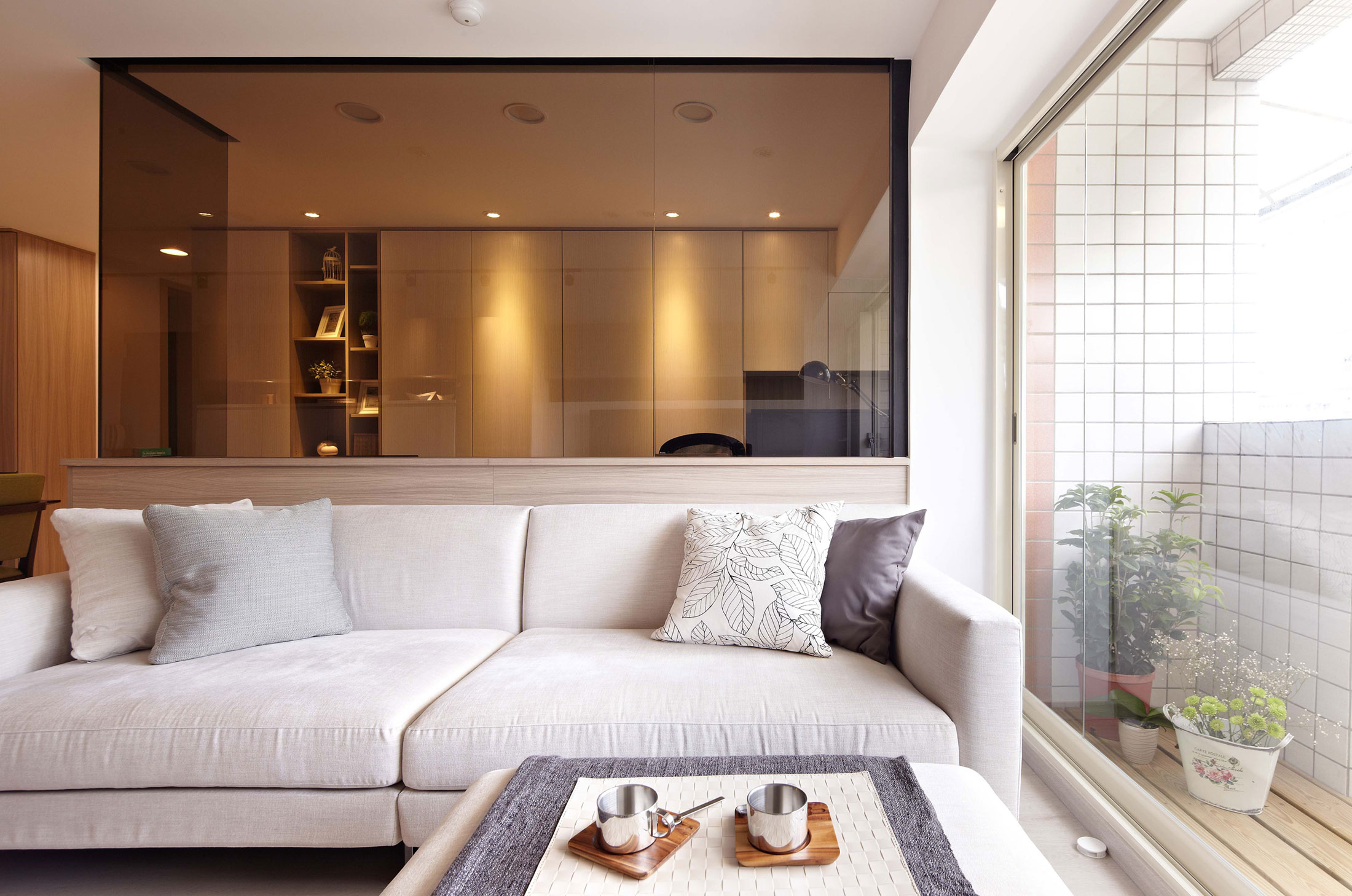 A Small Apartment Characterized by Shades of White and Brown Interiors in Taipei by Alfonso Ideas (5)