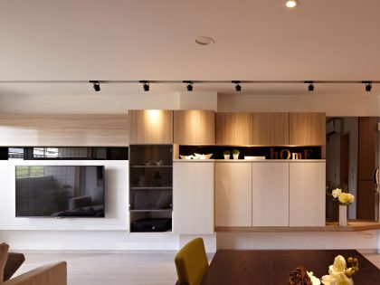 A Small Apartment Characterized by Shades of White and Brown Interiors in Taipei by Alfonso Ideas (7)