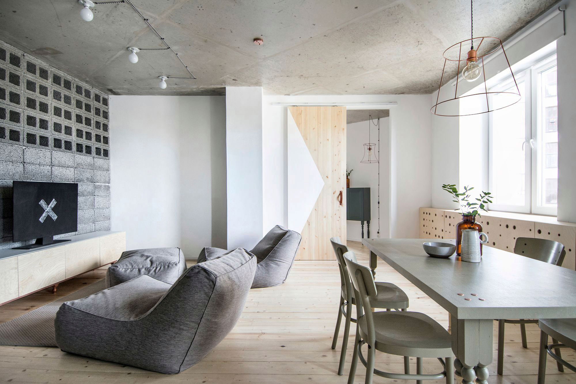 A Small Contemporary Apartment with Clear and Airy Interior in Saint Petersburg by INT2architecture (4)