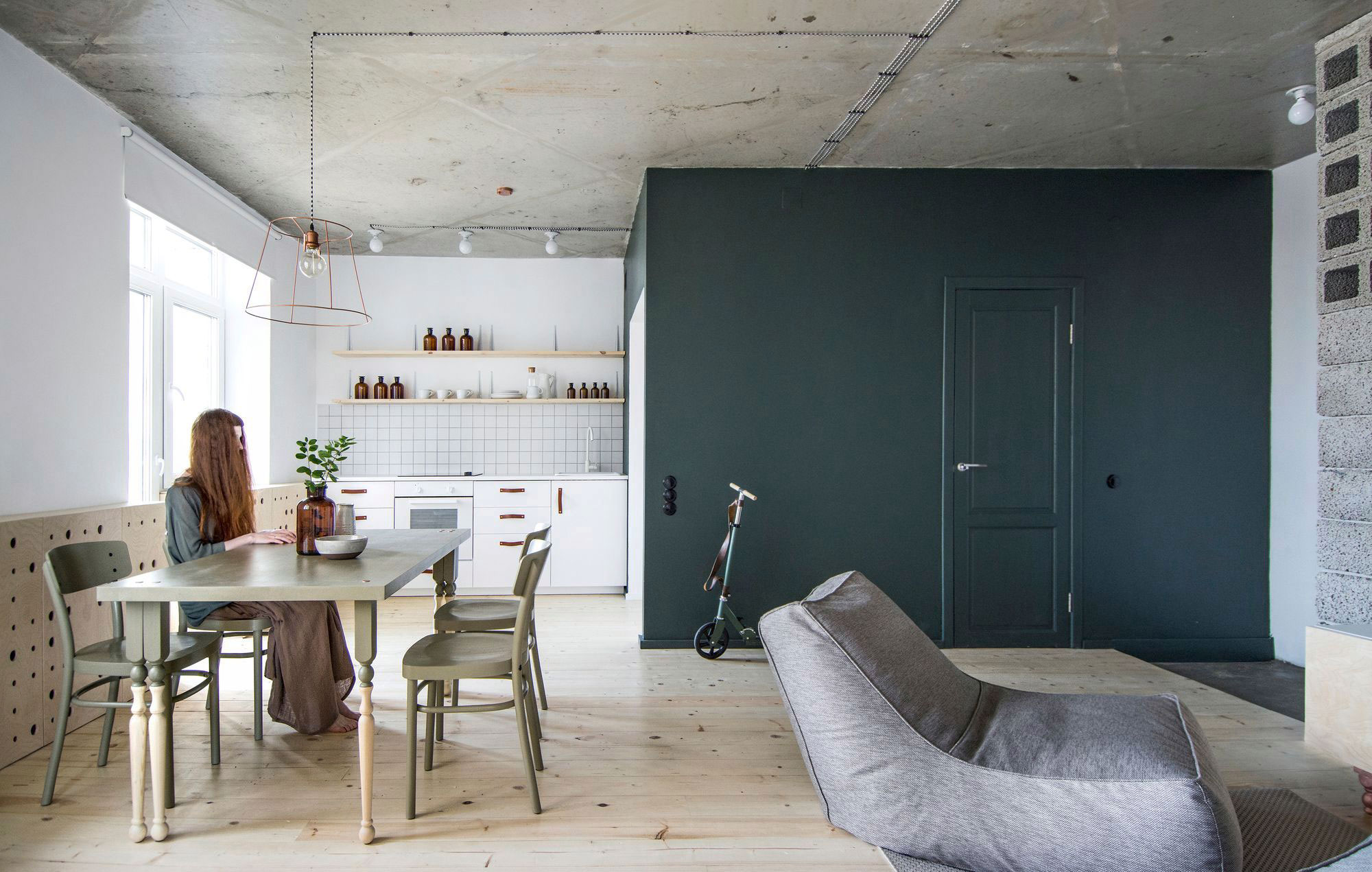 A Small Contemporary Apartment with Clear and Airy Interior in Saint Petersburg by INT2architecture (6)