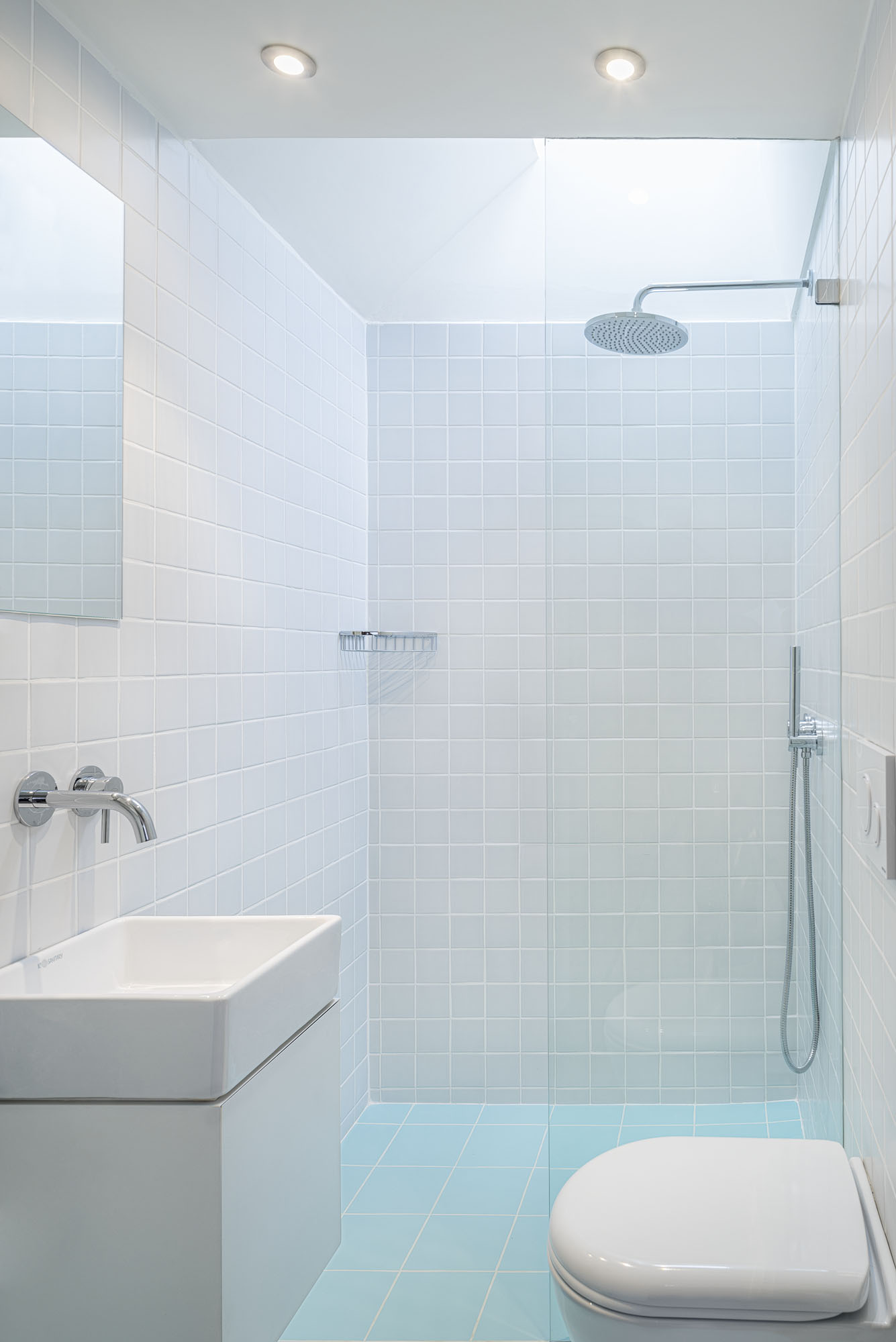 A Small Contemporary Apartment with a Scandinavian Twist and Rustic Style in Sofia, Bulgaria by Dontdiystudio (16)