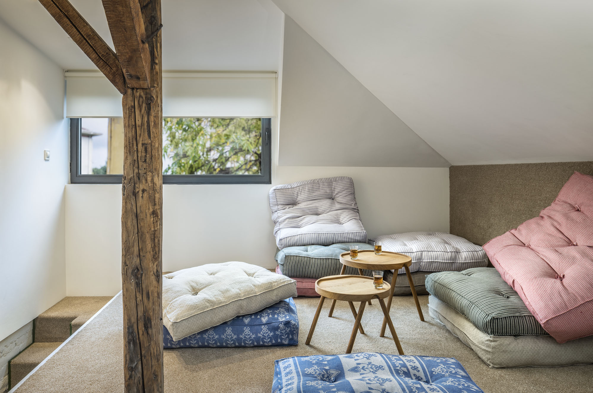 A Small Contemporary Apartment with a Scandinavian Twist and Rustic Style in Sofia, Bulgaria by Dontdiystudio (6)