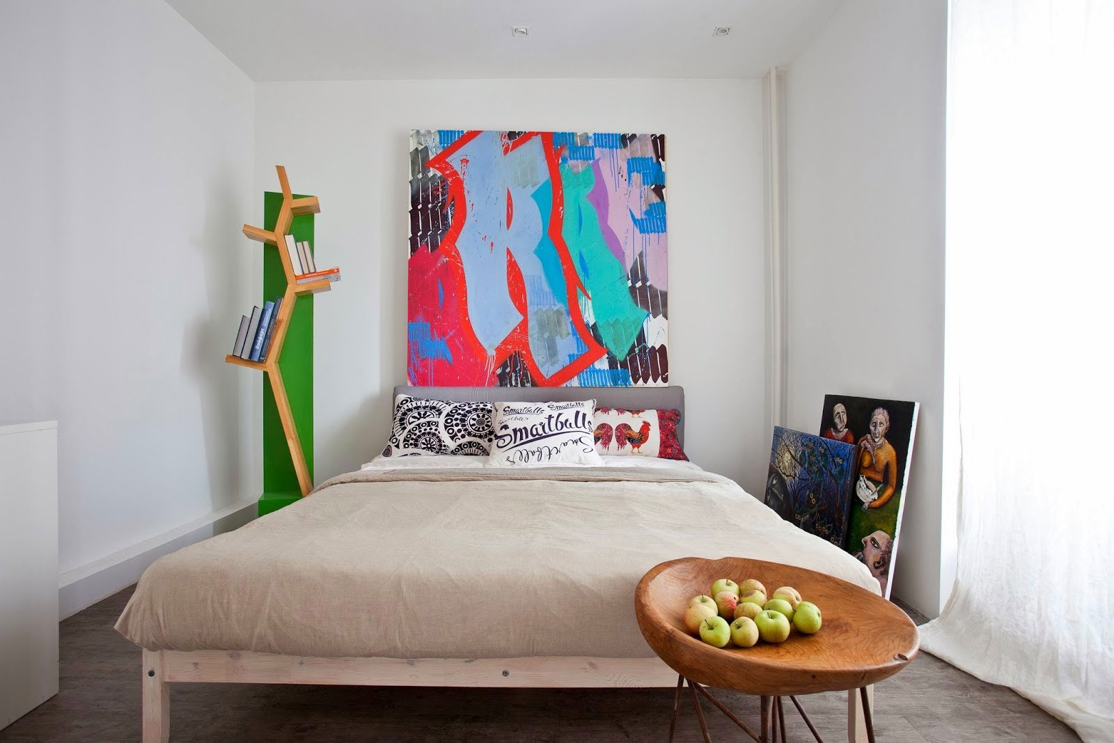 A Small Industrial Apartment with Exposed Brick, Metal and Wood in Moscow Oblast, Russia by Studio Odnushechka (12)