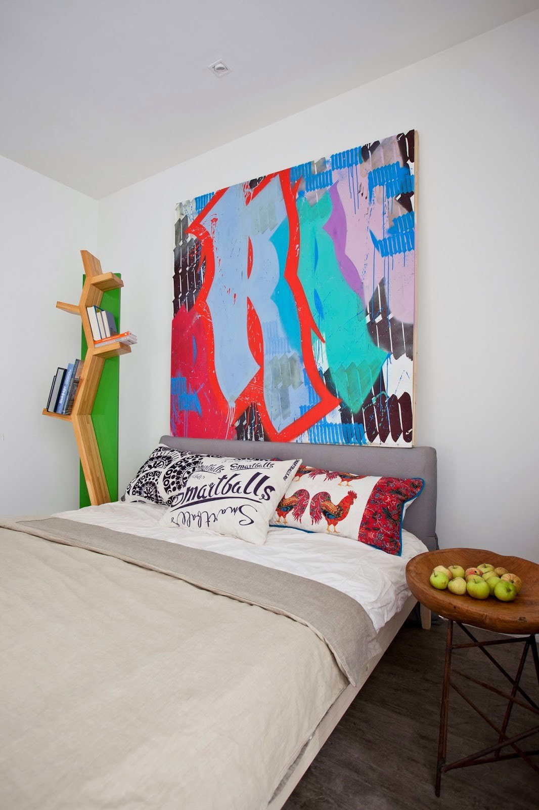 A Small Industrial Apartment with Exposed Brick, Metal and Wood in Moscow Oblast, Russia by Studio Odnushechka (13)