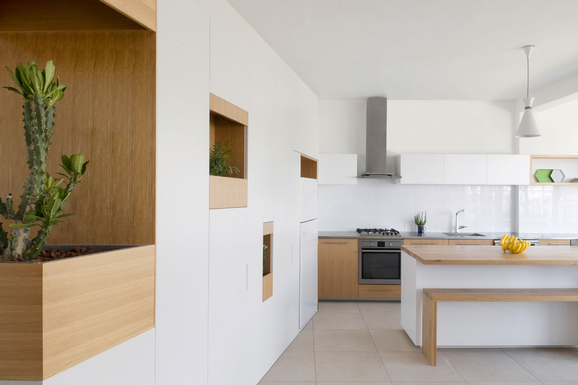 A Small and Cozy Scandinavian Apartment with a Modern Twist in Ramat Gan by Itai Palti (3)