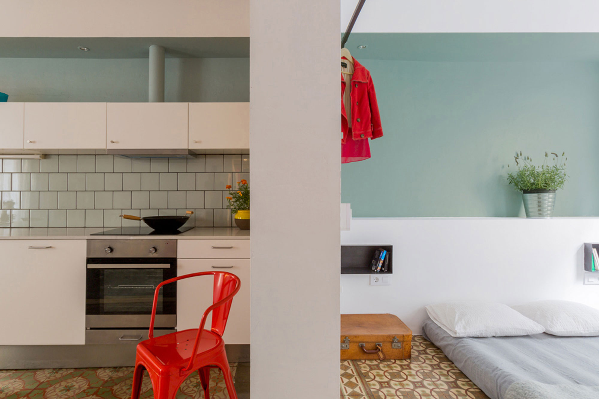 A Small and Creative Apartment with Futuristic Vibe in Barcelona by nook architects (5)