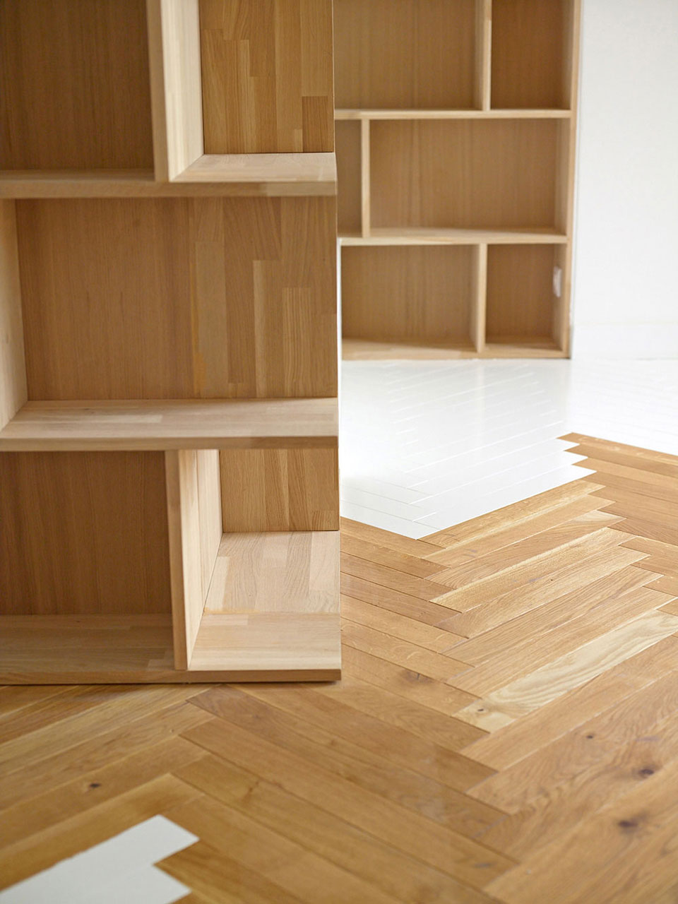 A Small and Stylish Contemporary Apartment in Paris, France by h2o architectes (9)