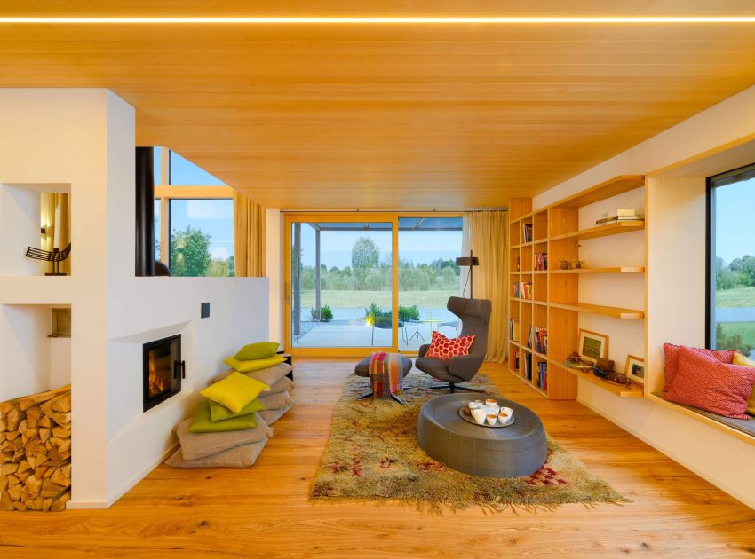 A Smart Contemporary Home with an Eco-Friendly and Luminous Character in Poing, Germany by Bau-Fritz (2)