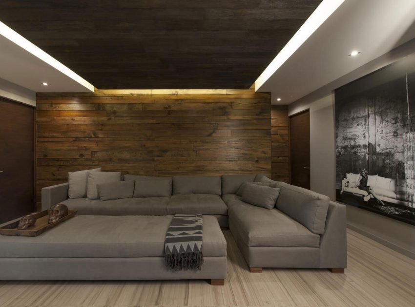 A Sober and Elegant Apartment with Industrial and Warm Elements in Interlomas, Mexico City by Kababie Arquitectos (1)