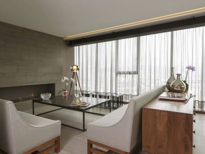 A Sober and Elegant Apartment with Industrial and Warm Elements in Interlomas, Mexico City by Kababie Arquitectos (4)