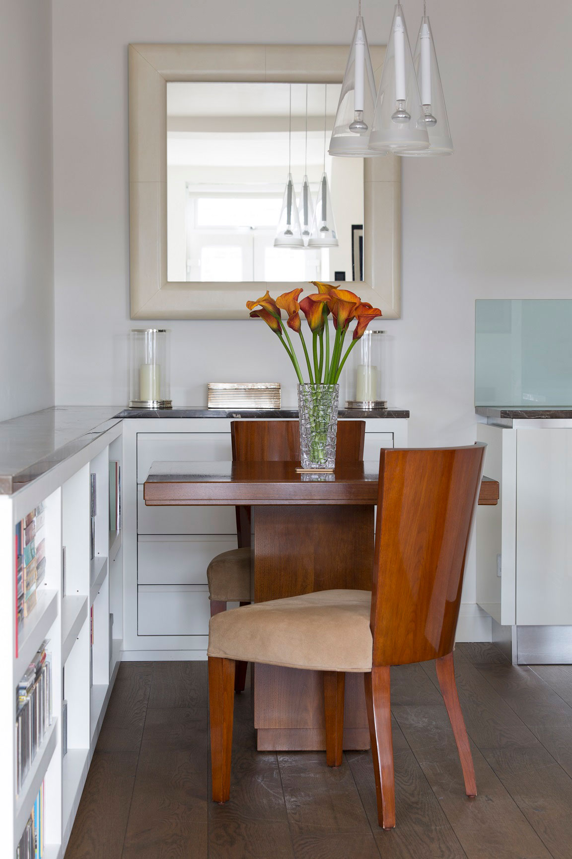 A Sophisticated Apartment with Luxurious and Timeless Interiors in the Heart of London by Absolute Interior Decor (24)