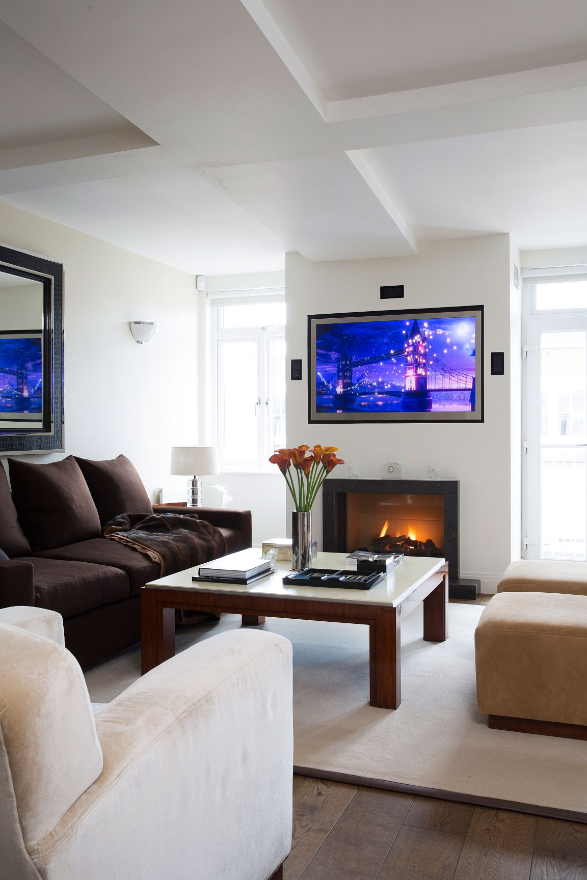 A Sophisticated Apartment with Luxurious and Timeless Interiors in the Heart of London by Absolute Interior Decor (4)