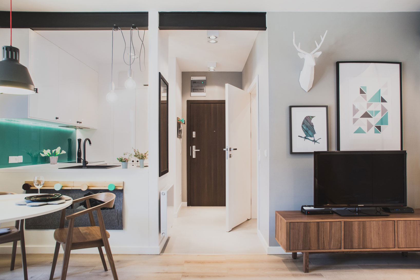 A Sophisticated Contemporary Apartment with Warm and Scandinavian Vibe in Gdansk, Poland by Raca Architekci (1)