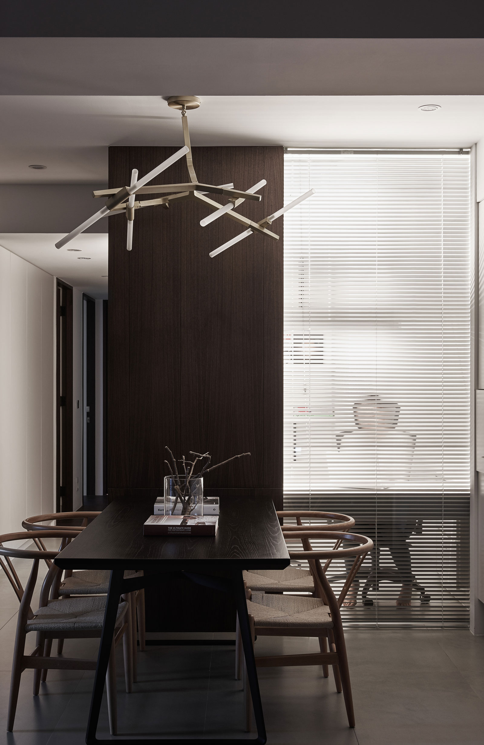 A Sophisticated Contemporary Home with Cozy and Warm Color Palette in Taichung by Z-AXIS DESIGN (10)