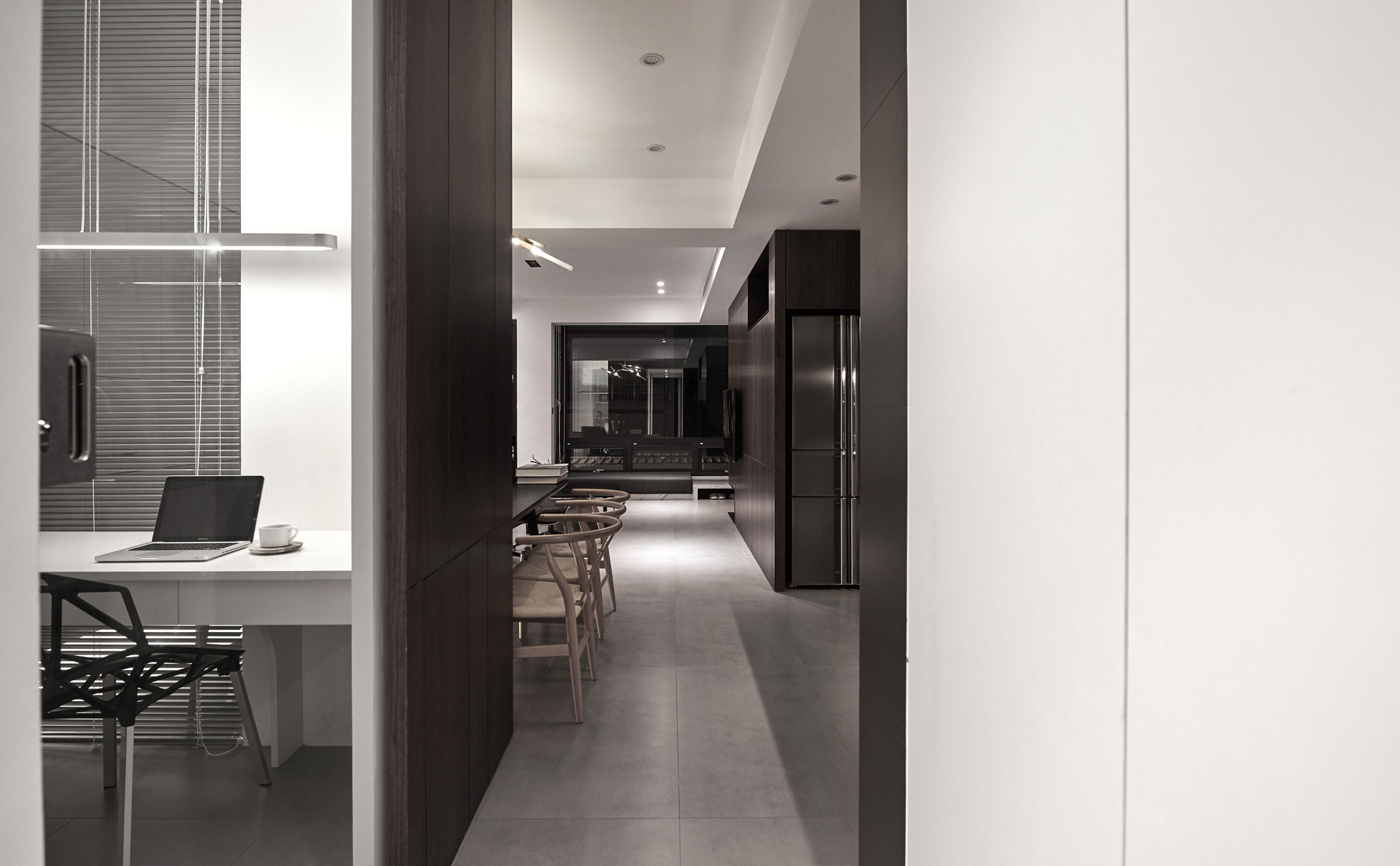 A Sophisticated Contemporary Home with Cozy and Warm Color Palette in Taichung by Z-AXIS DESIGN (15)