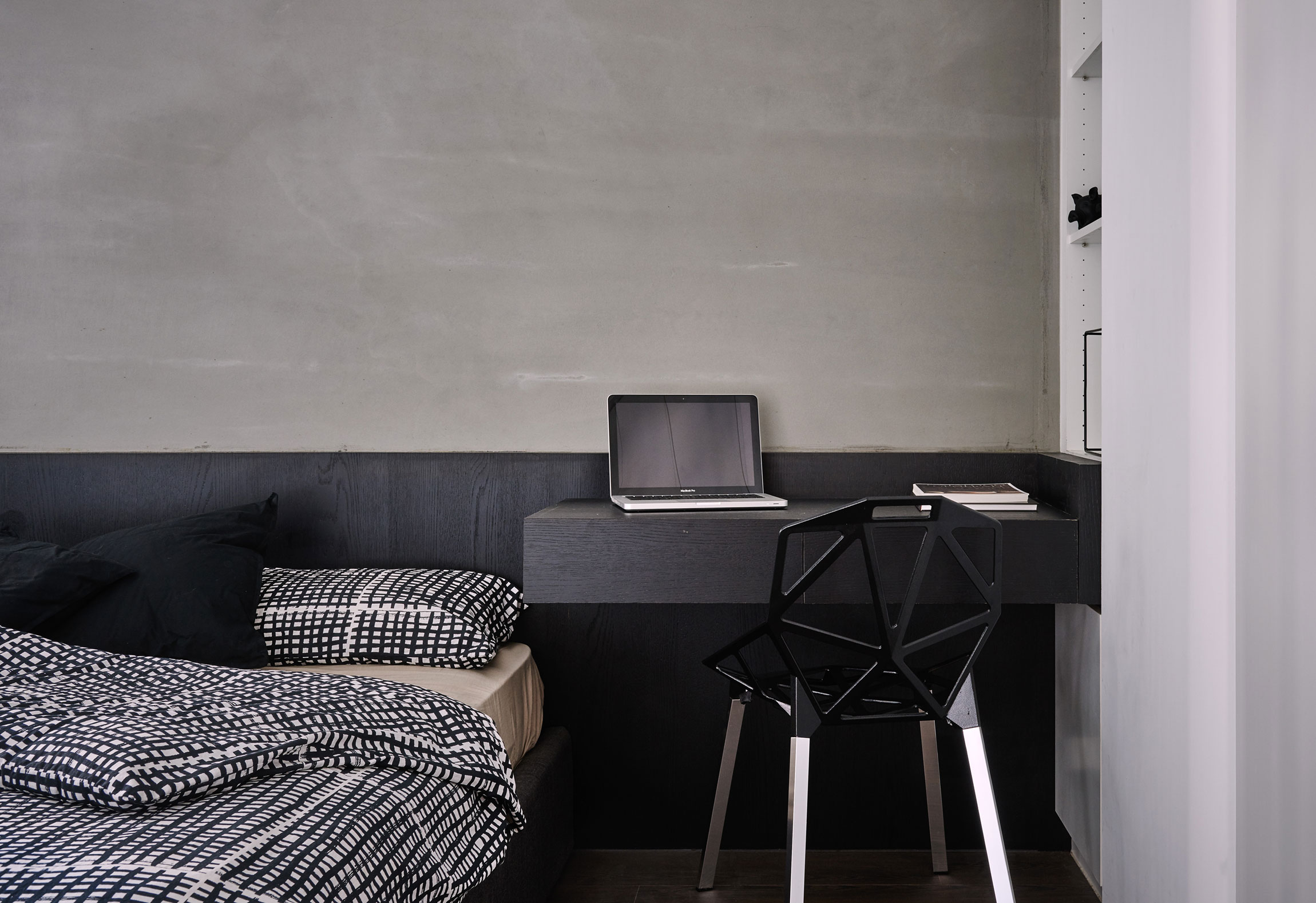 A Sophisticated Contemporary Home with Cozy and Warm Color Palette in Taichung by Z-AXIS DESIGN (25)