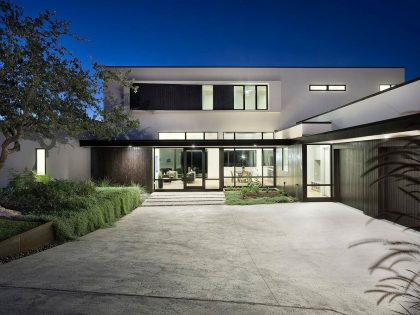 A Sophisticated Contemporary Home with Luxury Modern Interiors in Austin by Clark Richardson Architects (20)