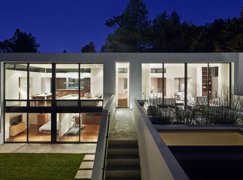 A Sophisticated Family Home with Rich and Warm Color Palette in Hillsborough by Mak Studio (2)
