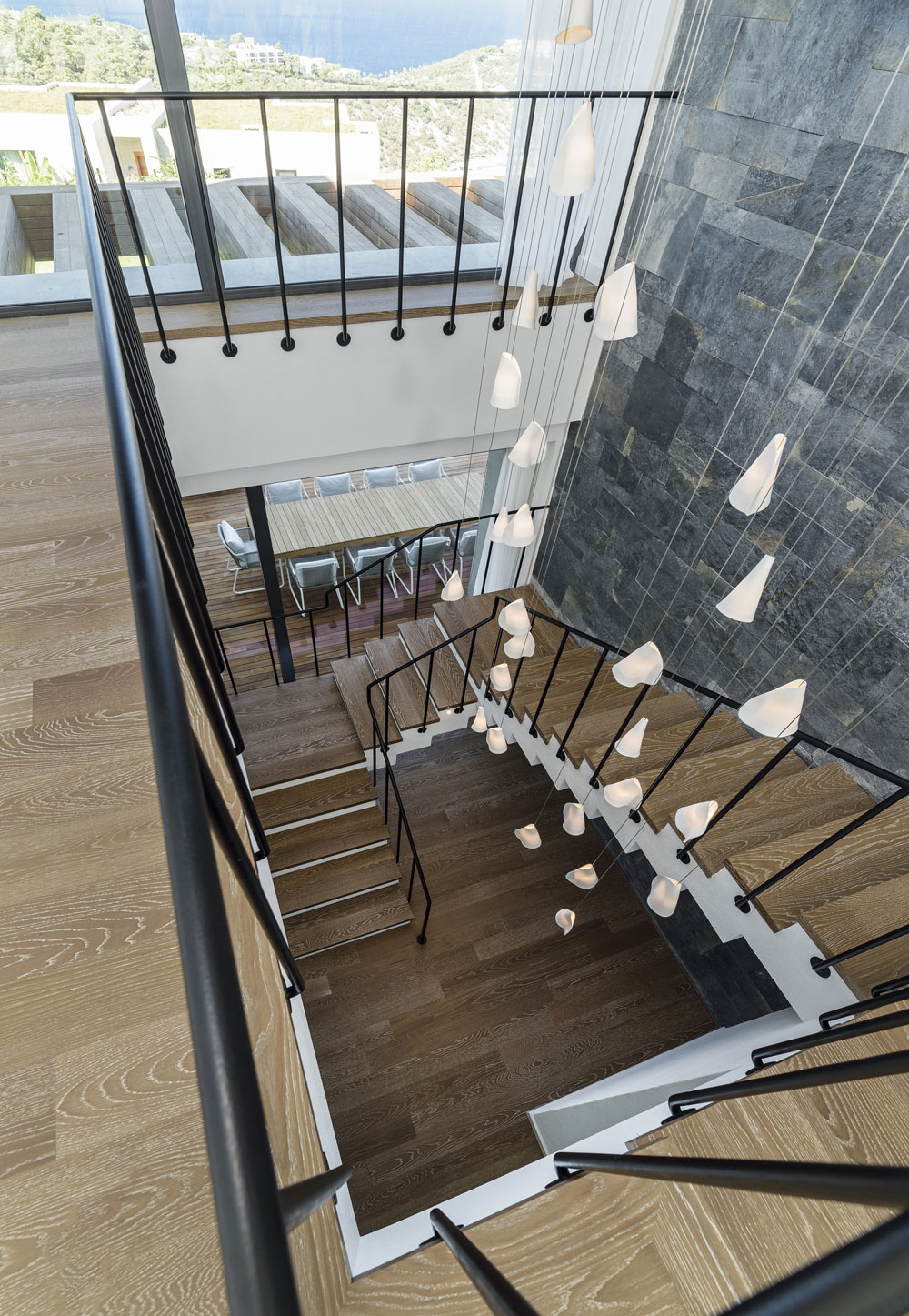 A Sophisticated Yet Comfortable Modern Home in Golkoy, Turkey by Ofist (10)