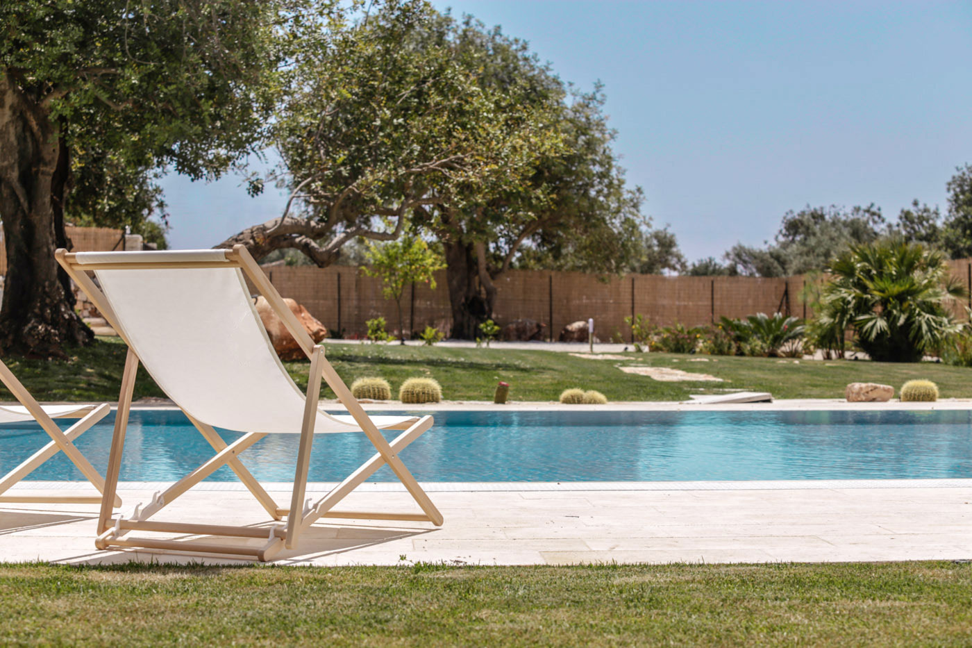 A Spacious Beautiful Rural Home with Pool and Garden in Sicily, Italy by Viviana Pitrolo & Francesco Puglisi (2)