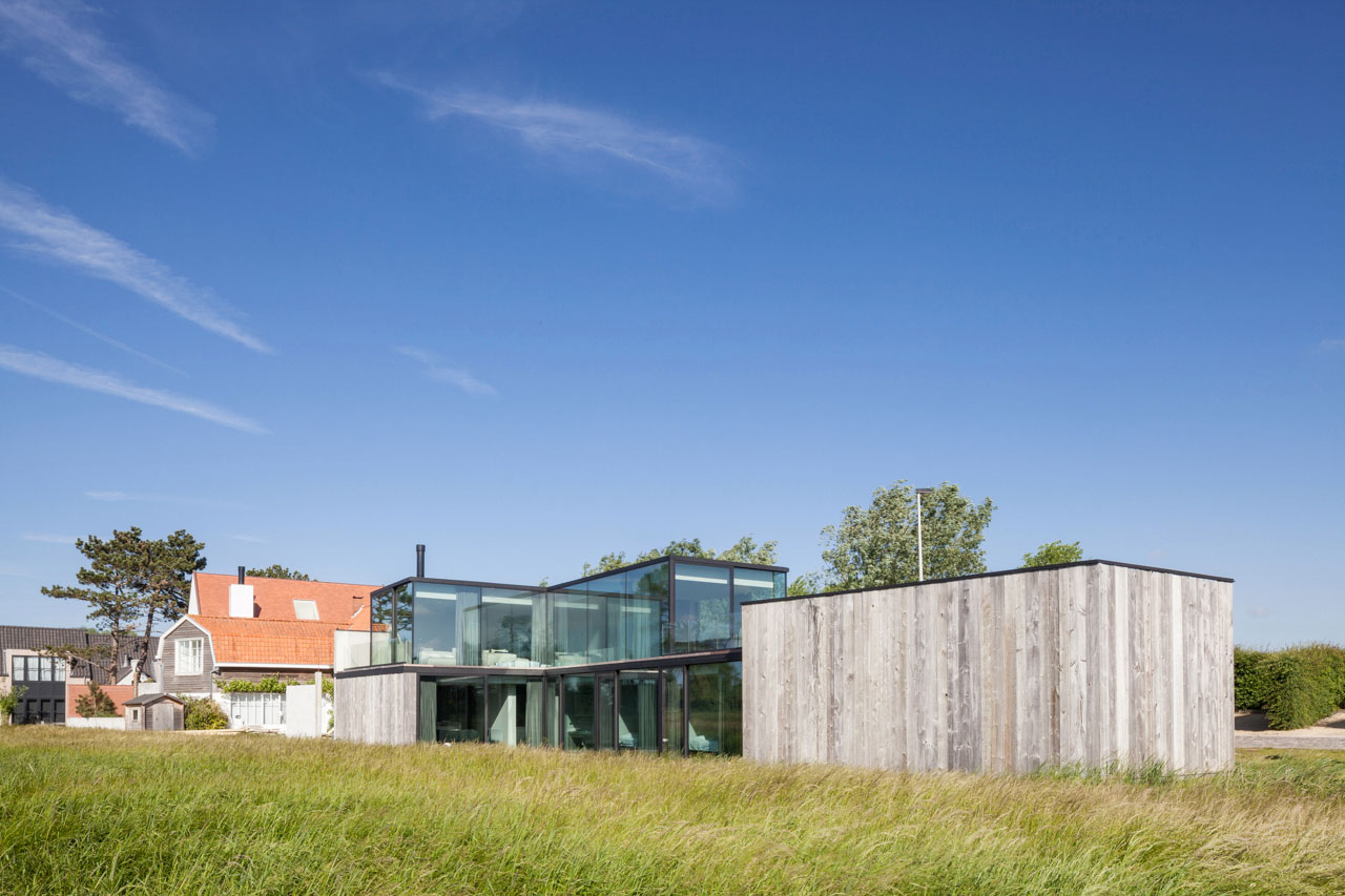A Spacious Contemporary Home Finished with Concrete, Metal Mesh and Glass in Knokke by Govaert & Vanhoutte Architects (1)