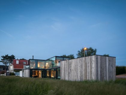 A Spacious Contemporary Home Finished with Concrete, Metal Mesh and Glass in Knokke by Govaert & Vanhoutte Architects (22)