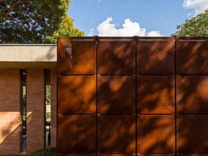 A Spacious Contemporary Home with Stylish Interiors in Brasilia by ATRIA Arquitetos (7)