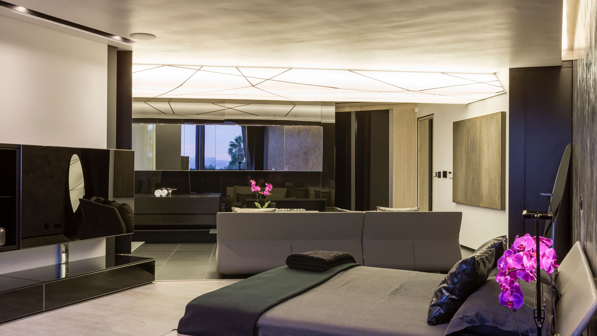 A Spacious Modern Home Made of Steel, Glass and Concrete in Bedfordview by Nico van der Meulen Architects (26)